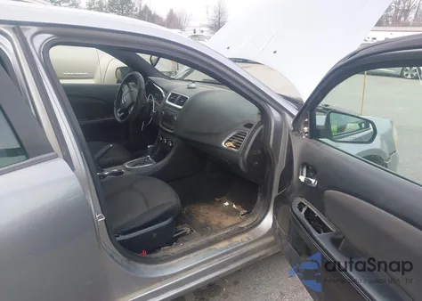 2013 Dodge Avenger Se z USA, uszkodzony, nr VIN 1C3CDZAB5DN537983